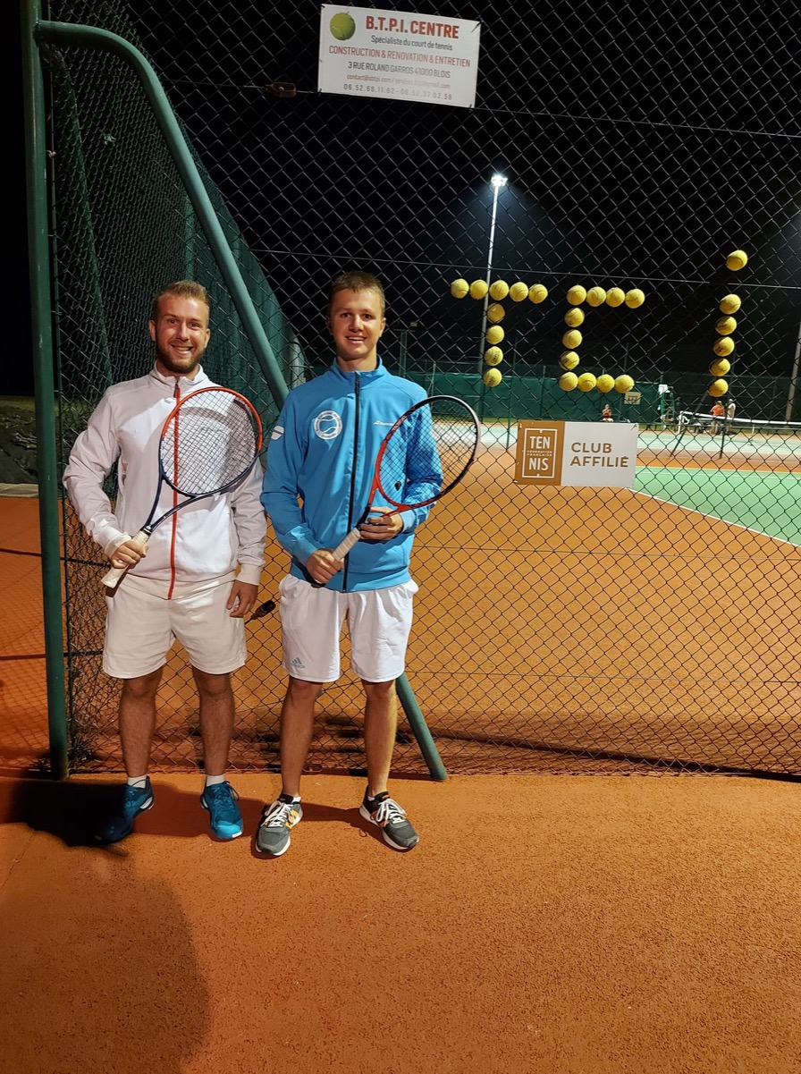 Lire la suite à propos de l’article Au cœur du jeu : Paul Arnault (15/4) et Jonathan Bourgeois (15/3) – Entraînement