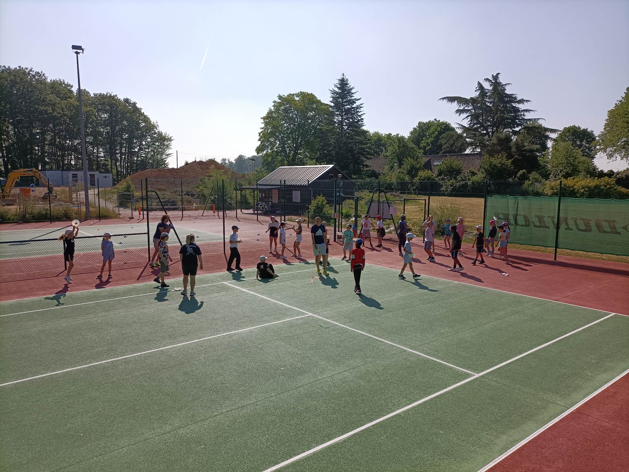 Lire la suite à propos de l’article Découverte du tennis pour des élèves de CM2